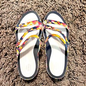 CROCS size 7 SWIFTWATER TIE-DYE